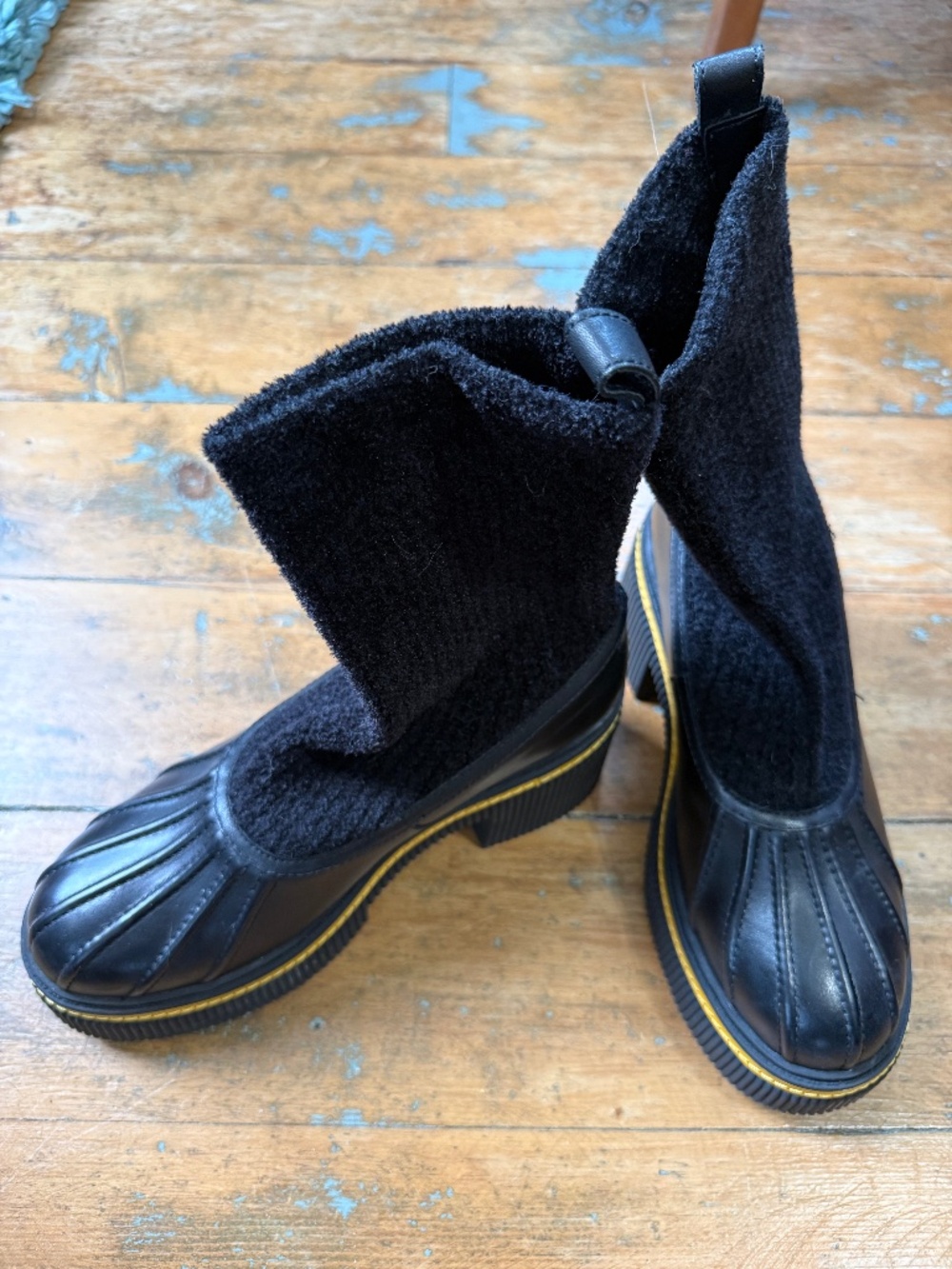 Aerosoles women’s block heel rubber/knit bootie, Sz 9.5
